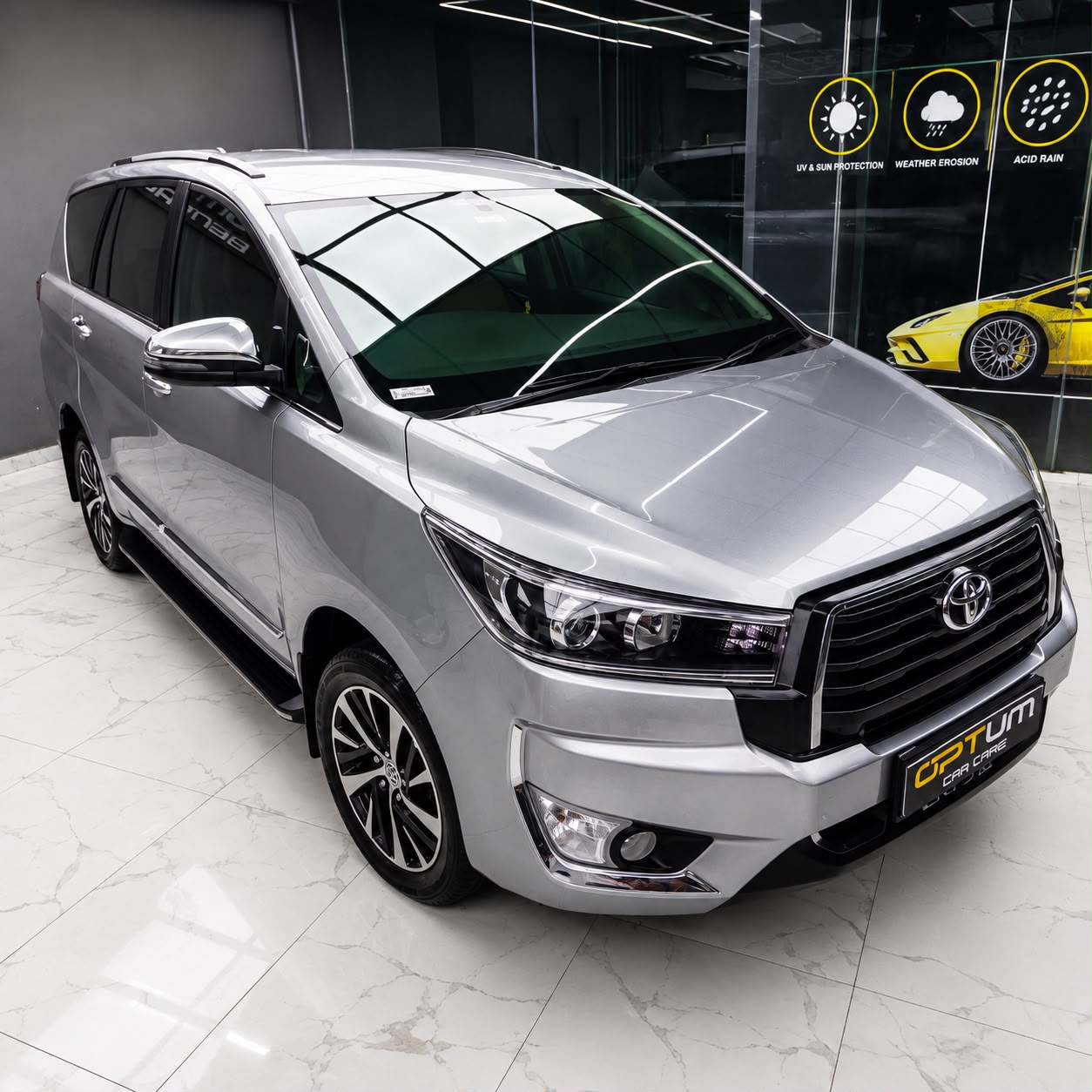 Innova Crysta